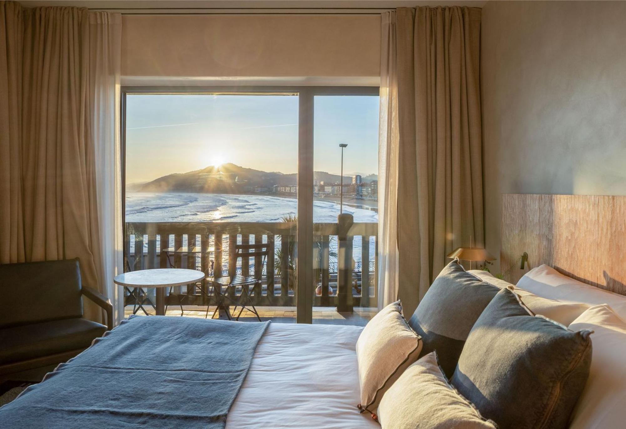 Hotel Ur Bare サラウツ エクステリア 写真